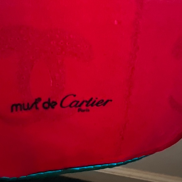 Cartier Scarf. 100% Silk. Jewel (gemstone) motif. Hand rolled. Made in Italy. - Picture 10 of 16